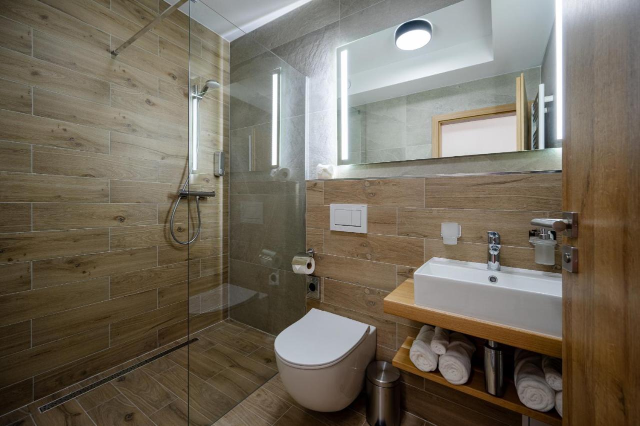 Berg Liptov Otel Liptovský Mikuláš Dış mekan fotoğraf