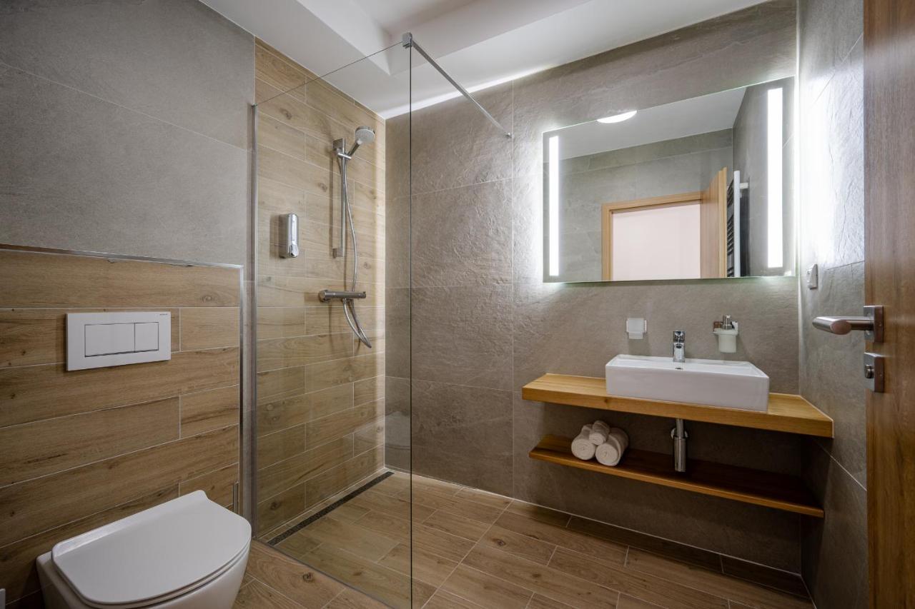 Berg Liptov Otel Liptovský Mikuláš Dış mekan fotoğraf