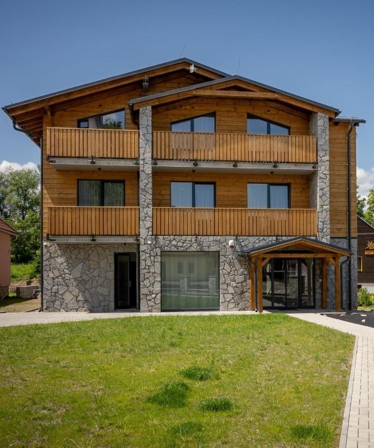 Berg Liptov Otel Liptovský Mikuláš Dış mekan fotoğraf