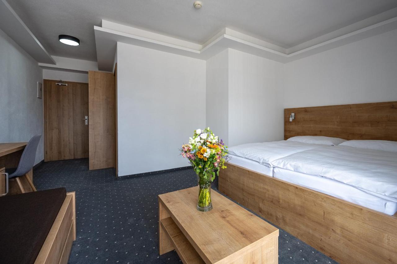 Berg Liptov Otel Liptovský Mikuláš Dış mekan fotoğraf