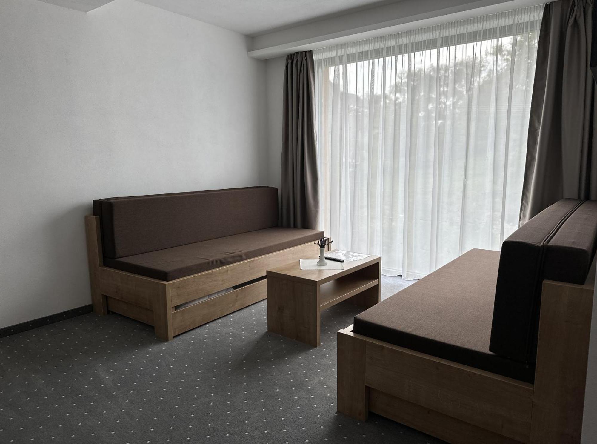 Berg Liptov Otel Liptovský Mikuláš Dış mekan fotoğraf