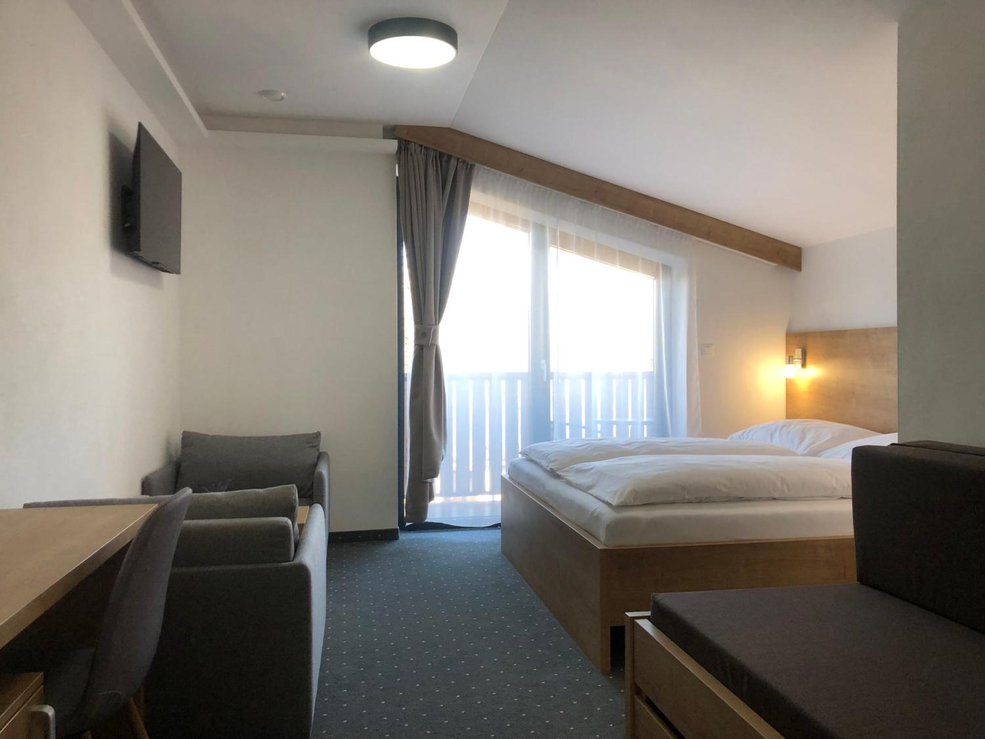 Berg Liptov Otel Liptovský Mikuláš Dış mekan fotoğraf