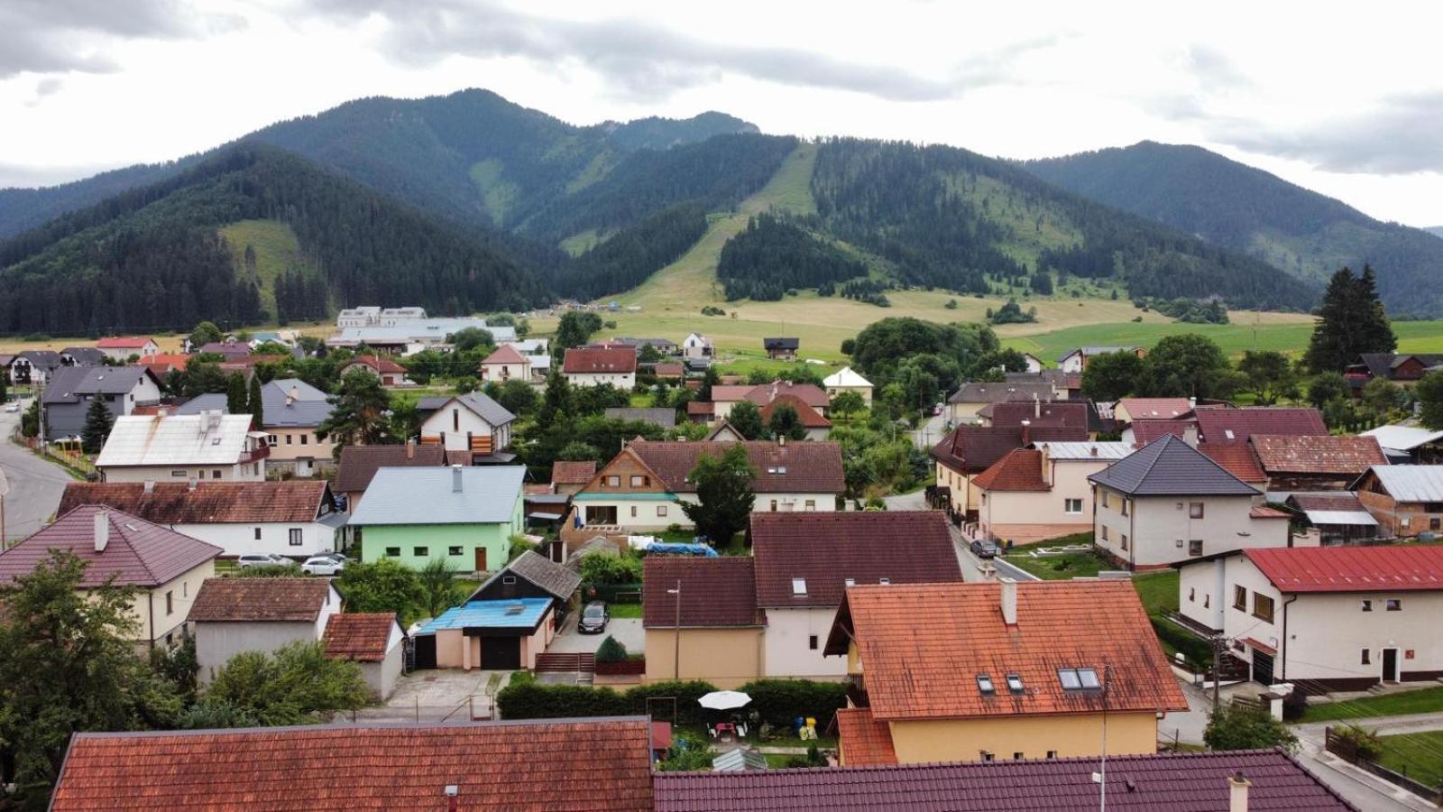 Berg Liptov Otel Liptovský Mikuláš Dış mekan fotoğraf